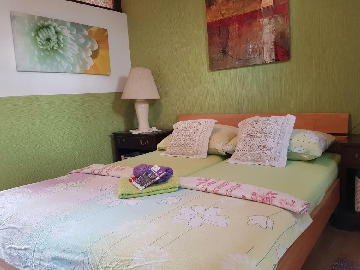 Hostel Pansion Lion SJJ Eksteriør bilde